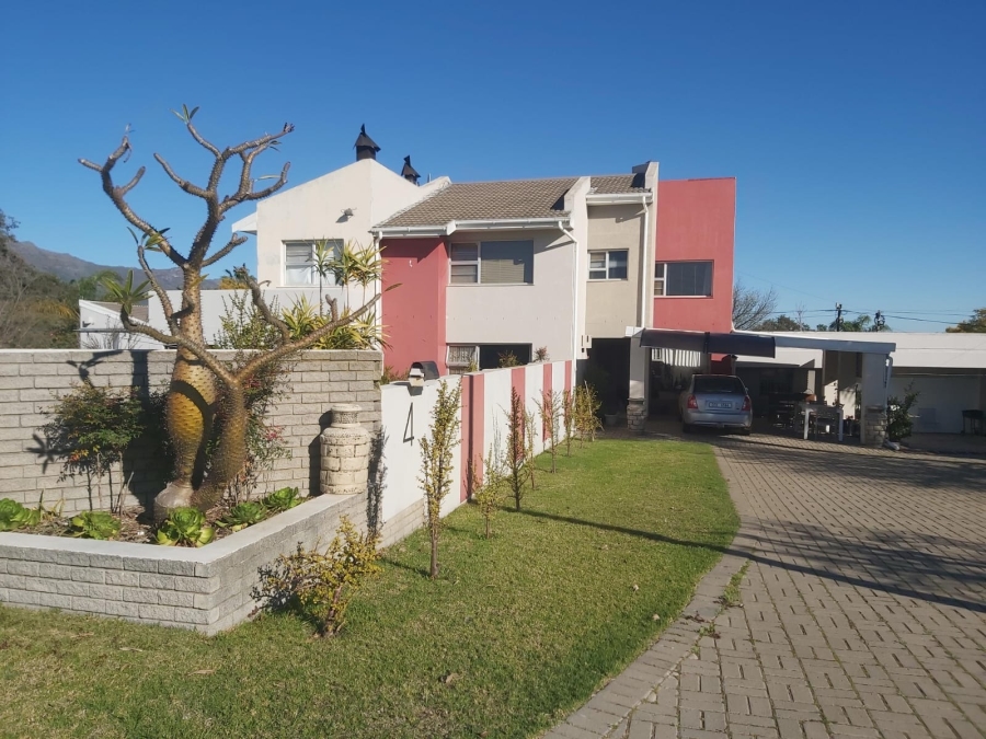 15 Bedroom Property for Sale in Porterville Western Cape
